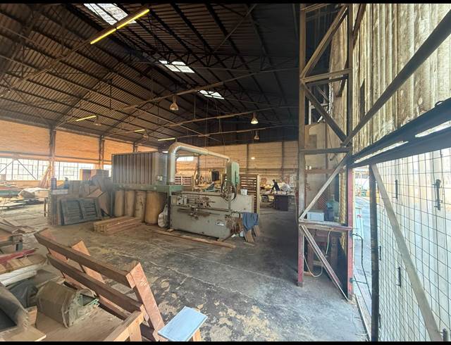 850M² WAREHOUSE TO LET IN MARAISBURG